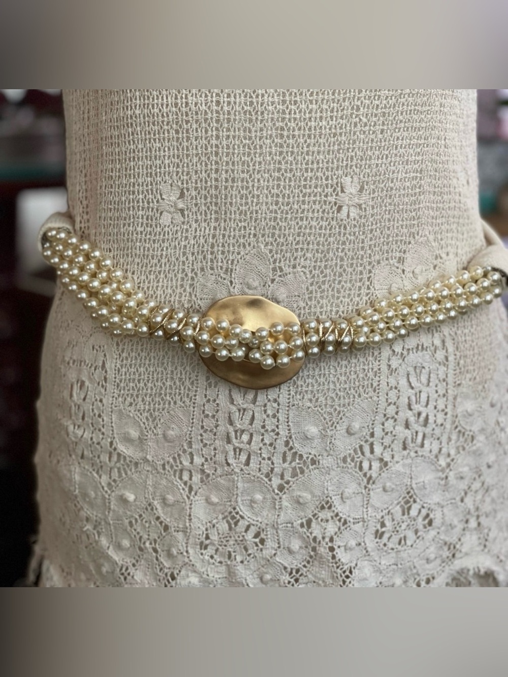 90s Signed The Leather Shop Boho Faux Pearl & Gold Tone Buckle Fashion Belt